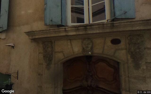 Façade : 2 rue de l'Horloge, Nîmes