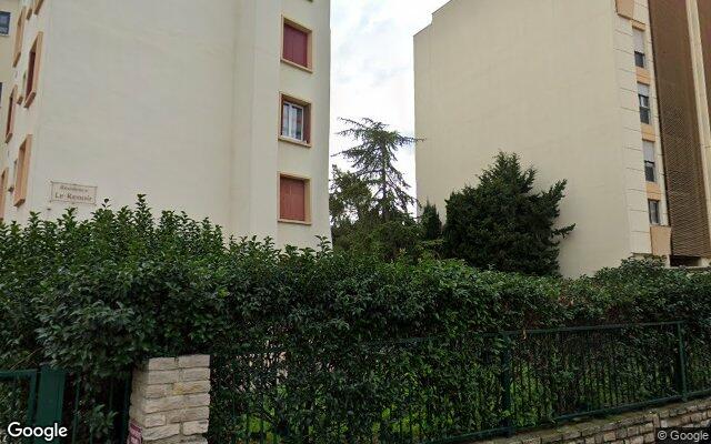 Façade : 32 rue de Beaucaire, Nîmes
