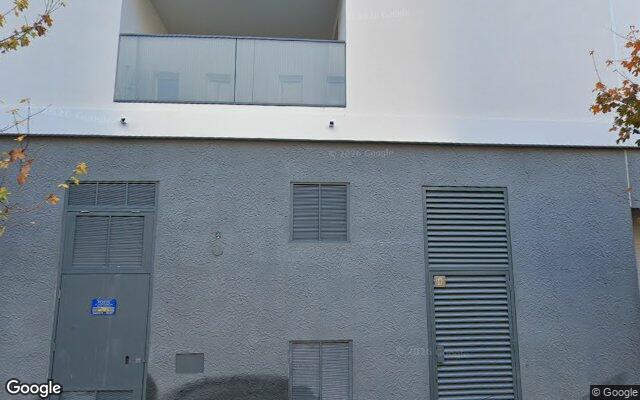 Façade : rue Thomas Jefferson, Nîmes