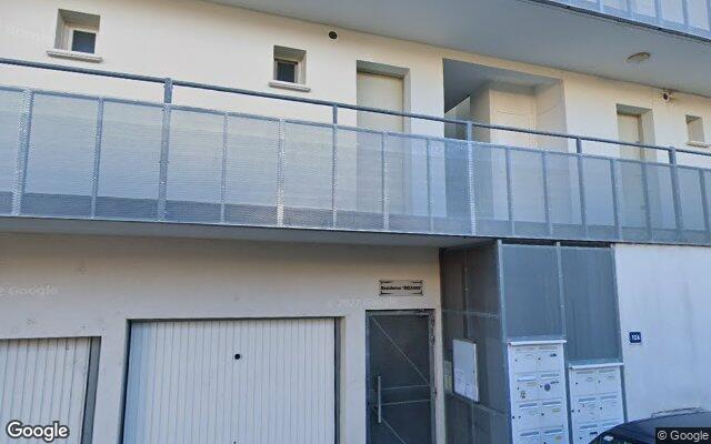 Façade : 12A rue Edmond Rostand, Nîmes