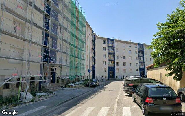 Façade : 1 rue de la Pleiade, Nîmes